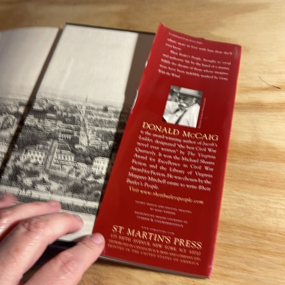 📚2/$14; 3/$16; 4/$18; 5/$20 ADD $2 for any additional books! ENJOY📚📚📚 - Picture 7 of 9